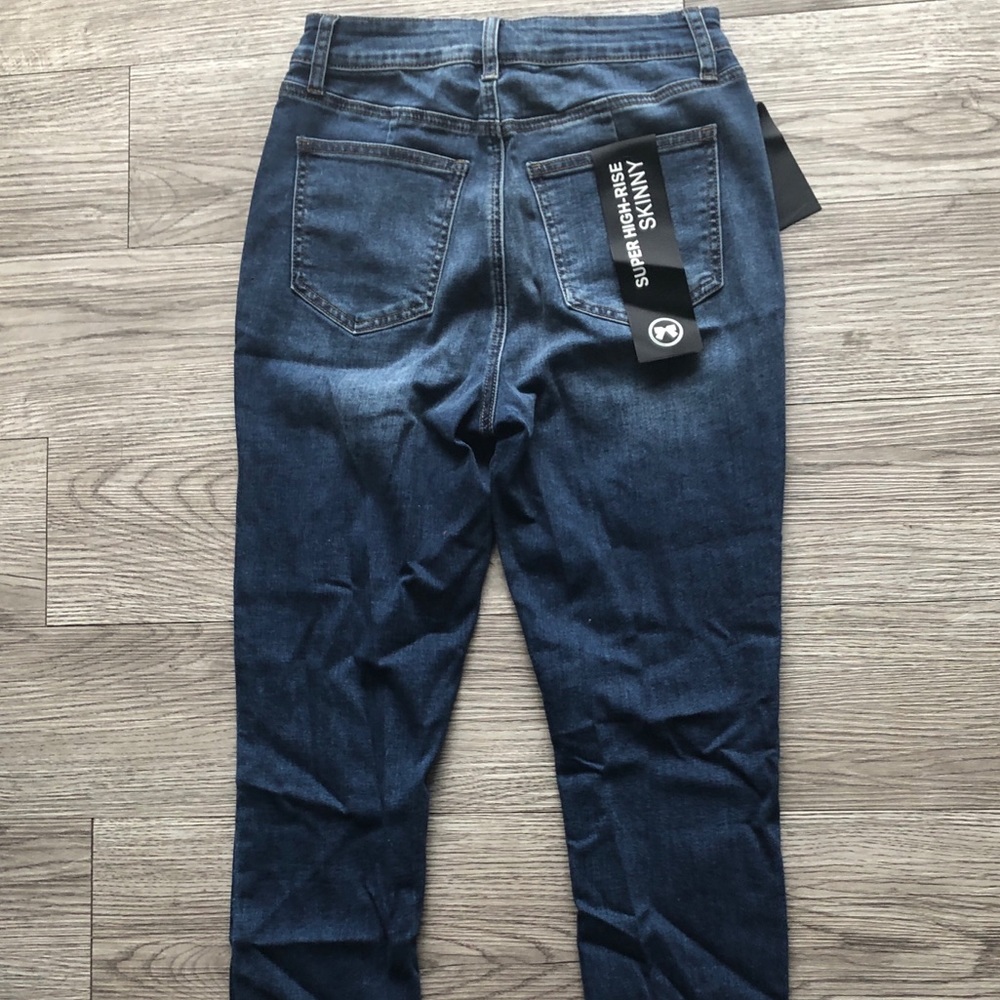 HIGH WAIST JEANS